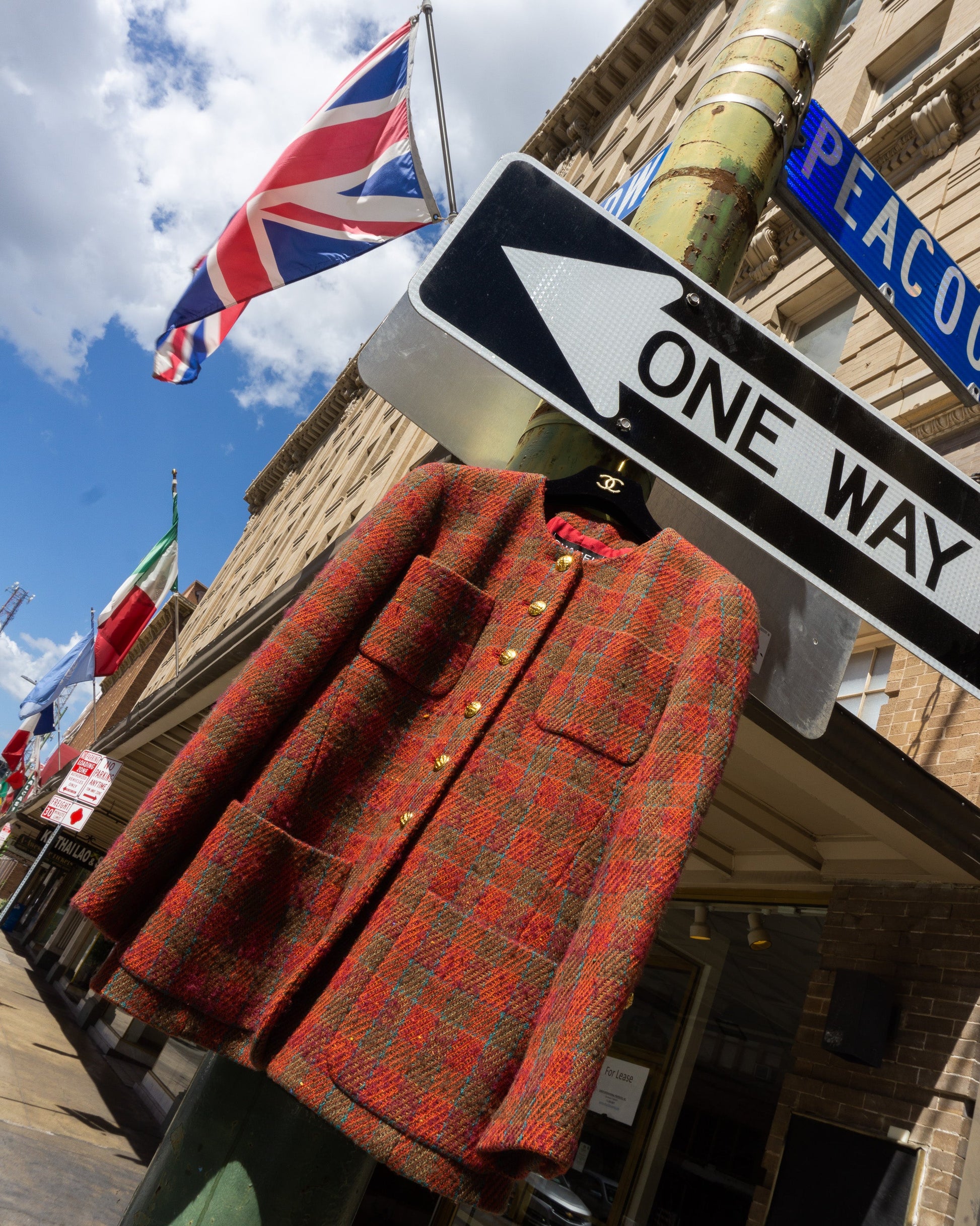 FR38-40 Chanel Late 1980s Collarless Four-Pocketed Plaid Wool Tweed Jacket - Vintage Chanel Jacket -   - Rarchive.