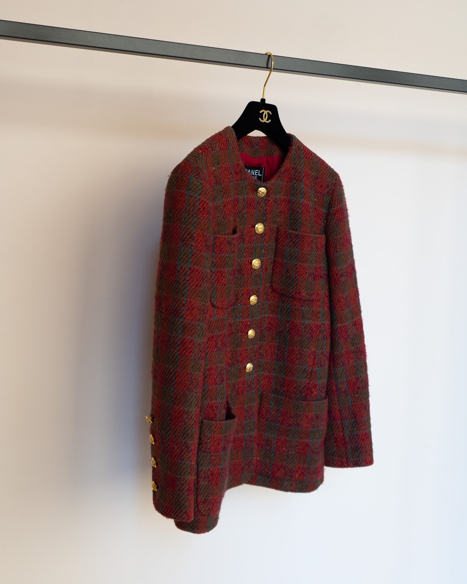FR38-40 Chanel Late 1980s Collarless Four-Pocketed Plaid Wool Tweed Jacket - Vintage Chanel Jacket -   - Rarchive.