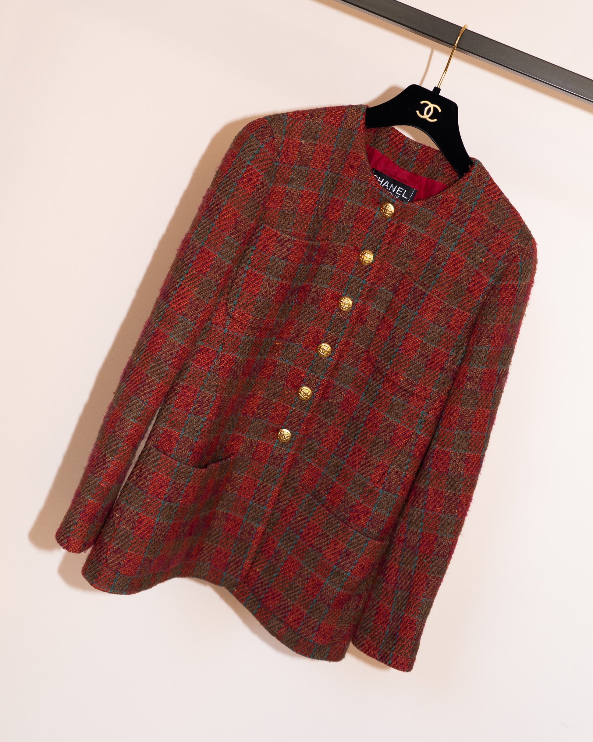 FR38-40 Chanel Late 1980s Collarless Four-Pocketed Plaid Wool Tweed Jacket - Vintage Chanel Jacket -   - Rarchive.