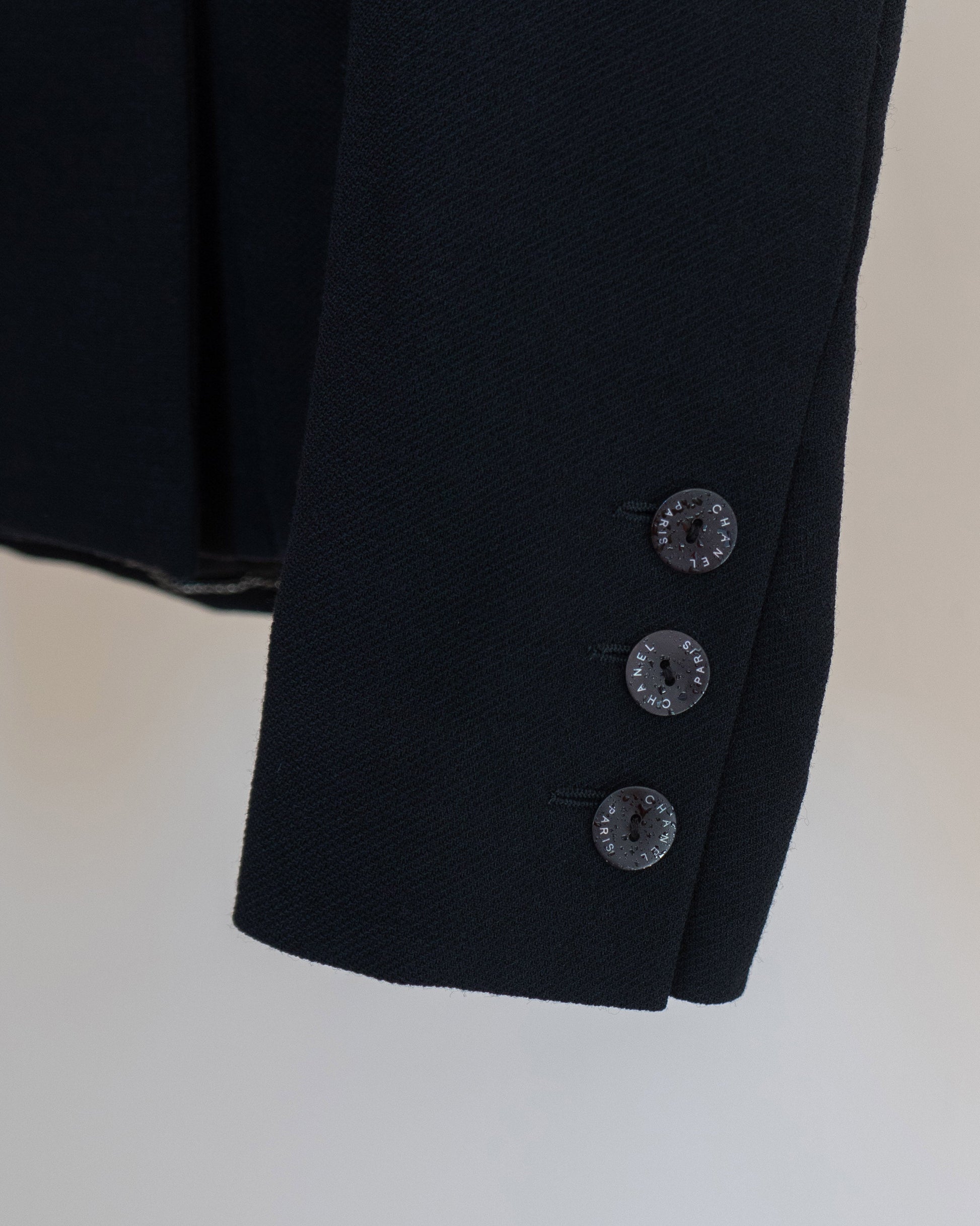 FR36-38 Chanel Cruise 2003 Camellia Detail Double Breasted Wool Jacket - Vintage Chanel Jacket -   - Rarchive.