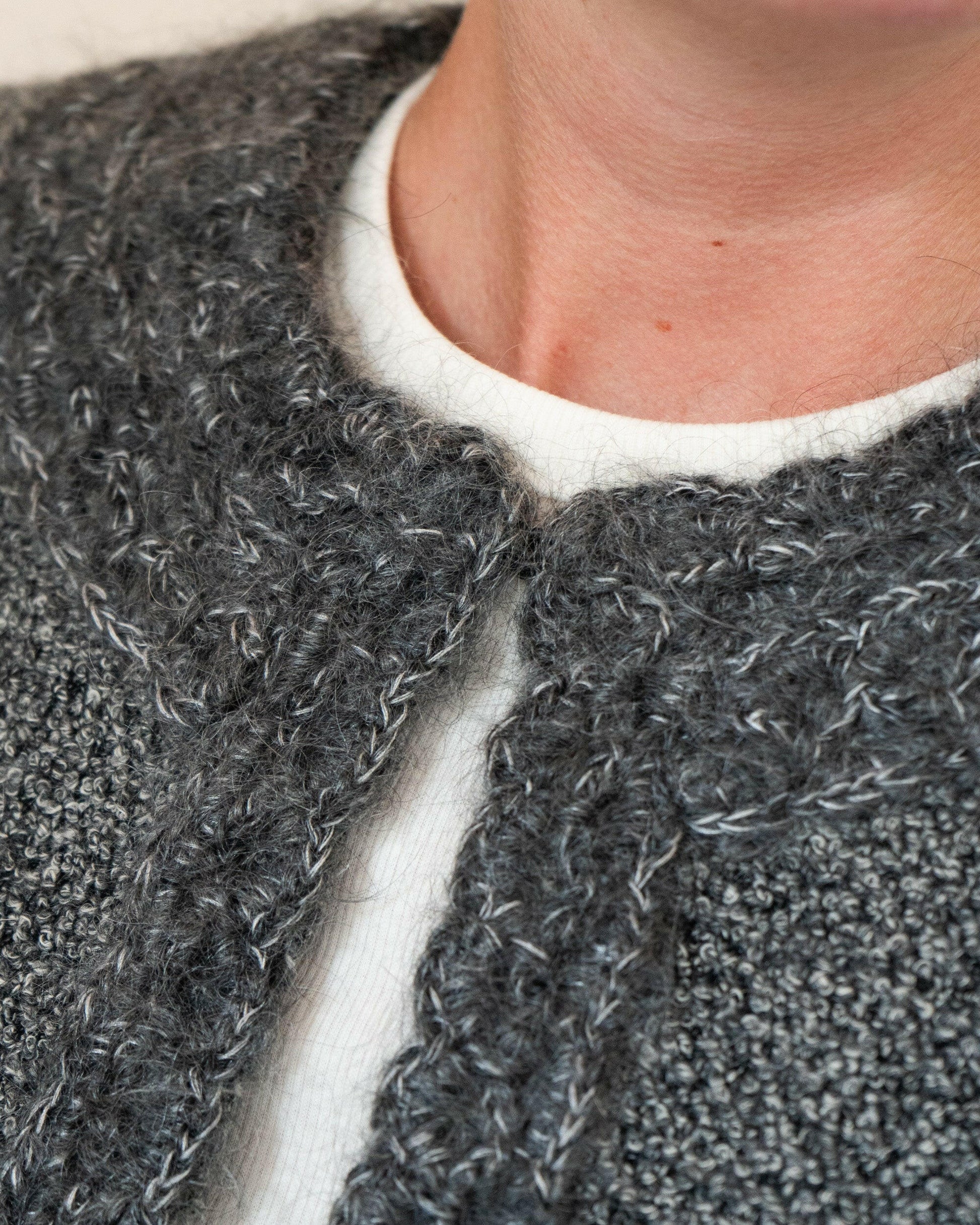 FR40-42 Chanel Fall 1998 Collarless Two-Pocketed Mohair Trim Gray Tweed Boucle Jacket - Vintage Chanel Jacket -   - Rarchive.