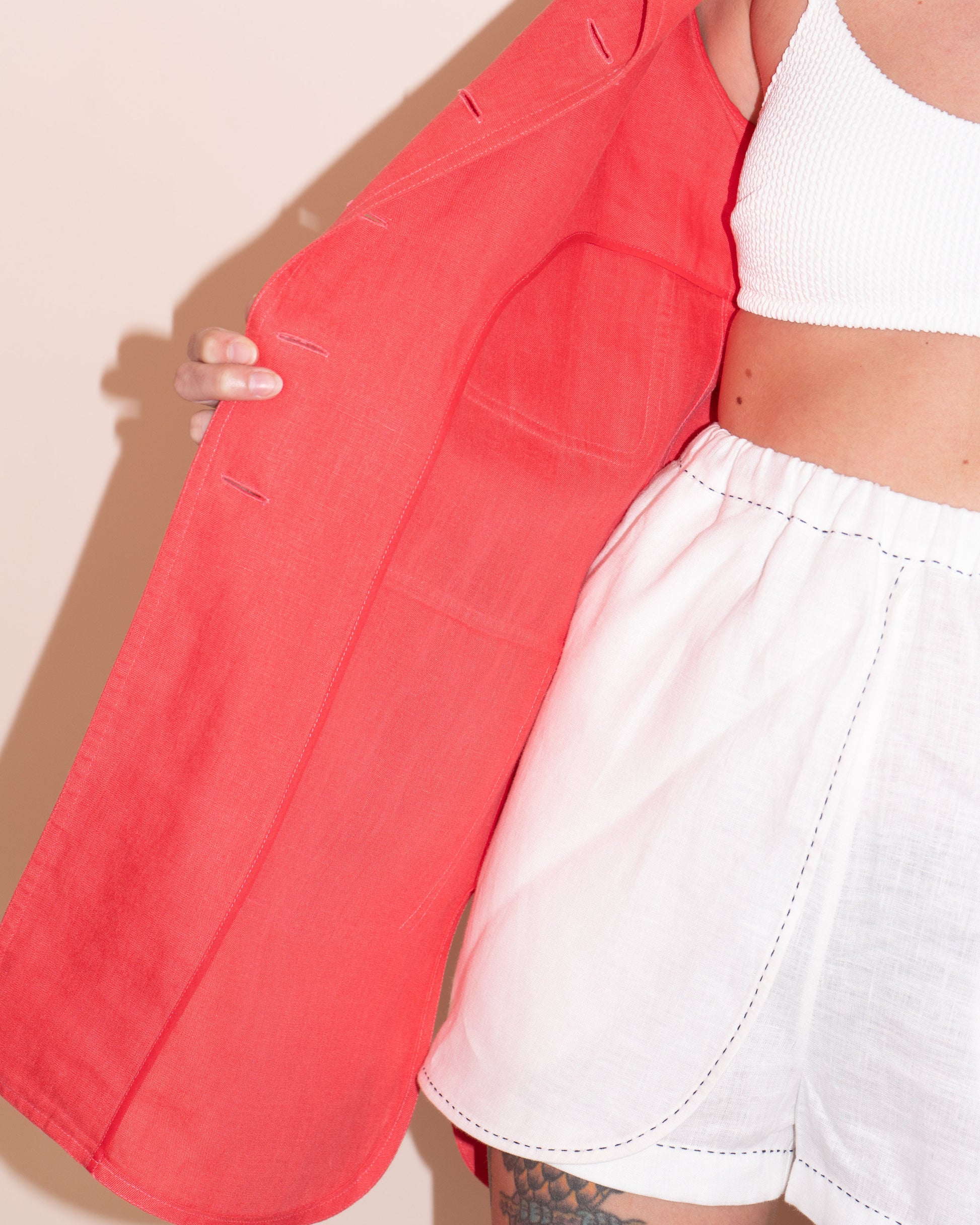 FR42-44 Chanel Cruise 1993 Four Pocketed Coral Red Linen Jacket - Vintage Chanel Jacket -   - Rarchive.