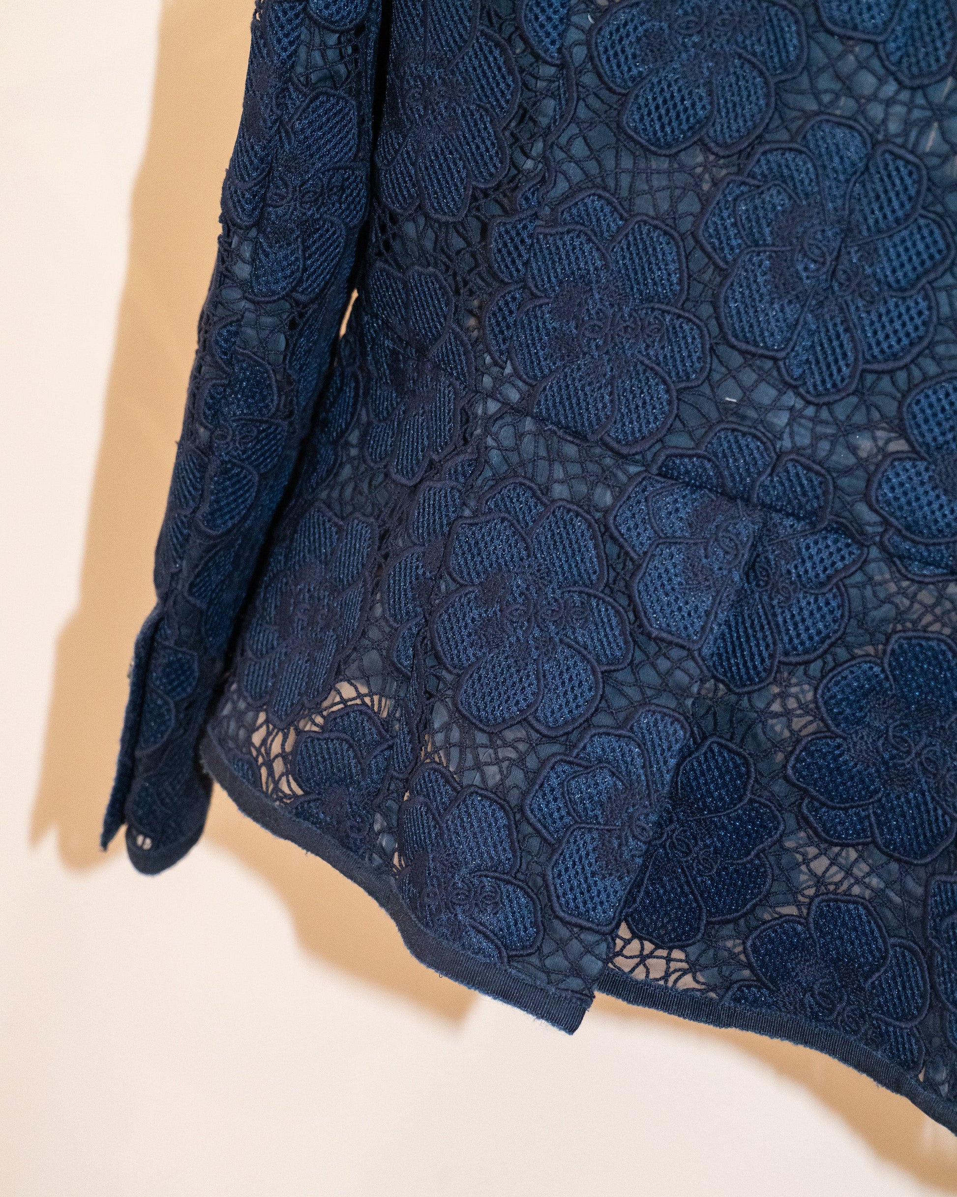 FR40-42 Rare Chanel Spring 2016 Collarless Four-Pocketed Navy Camellia Pattern Guipure Lace Jacket - Vintage Chanel Jacket -   - Rarchive.