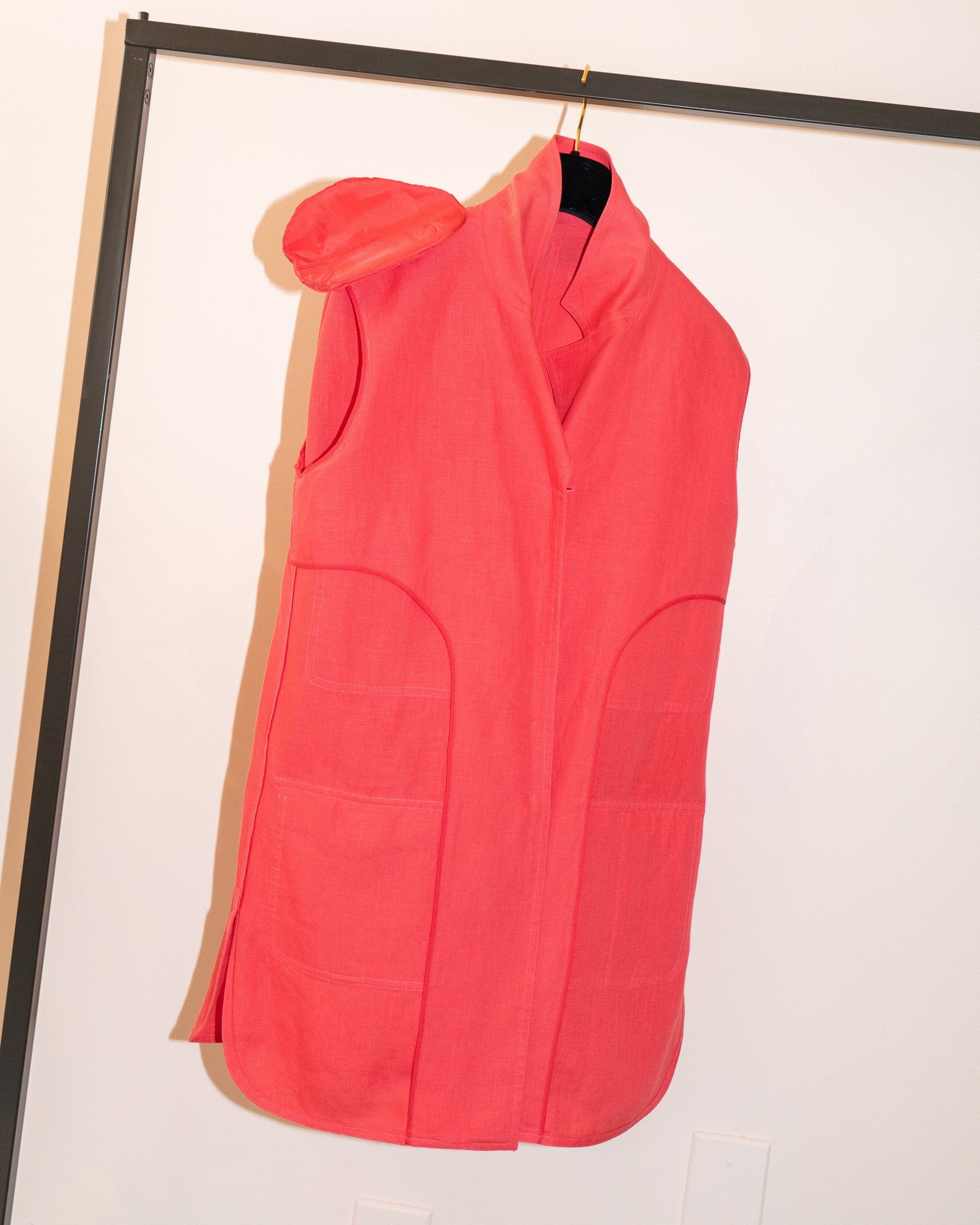 FR42-44 Chanel Cruise 1993 Four Pocketed Coral Red Linen Jacket - Vintage Chanel Jacket -   - Rarchive.