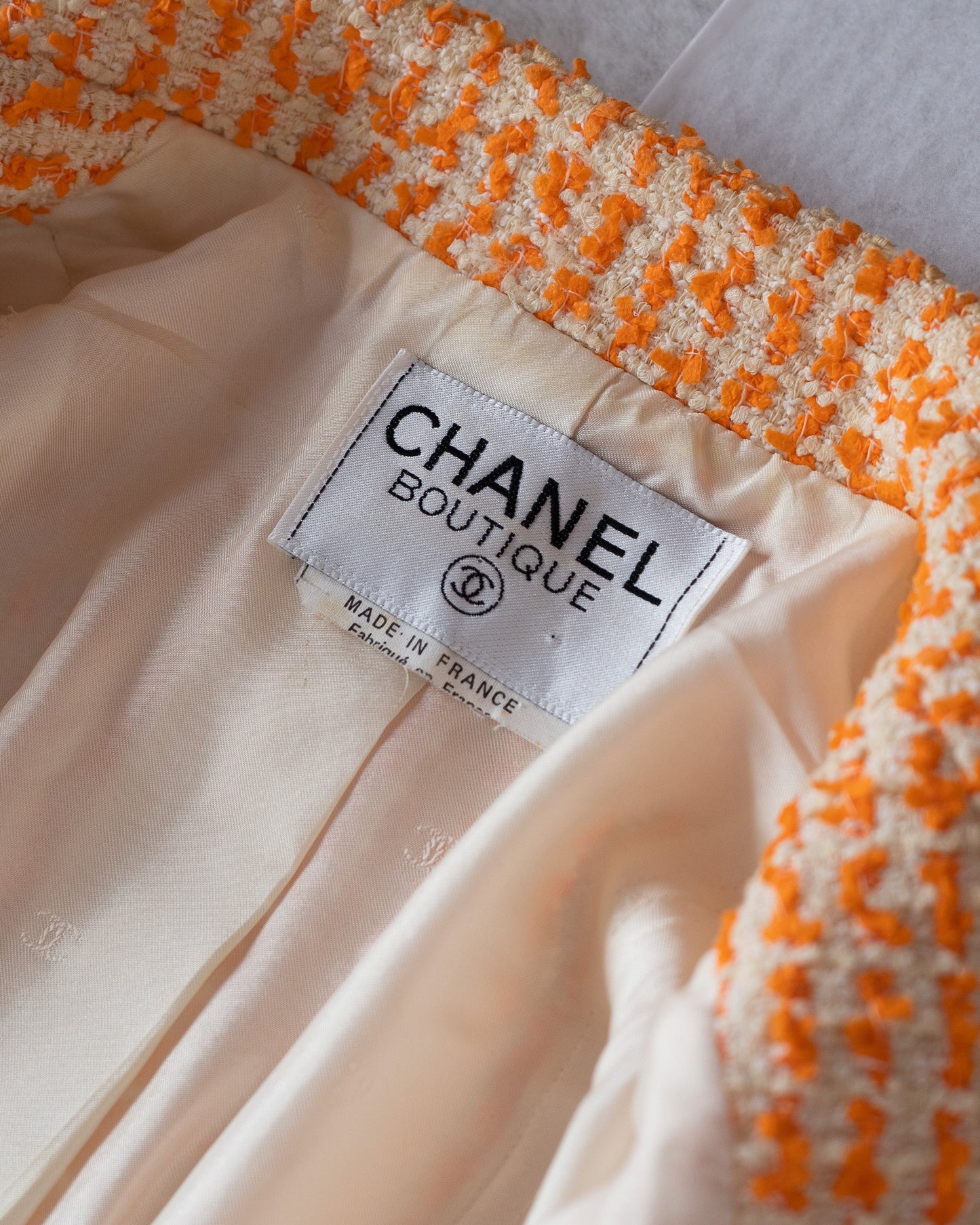 FR40-42 Chanel Cruise 1995 Mandarin Collar Four-Pocketed Mirror Buttons Jacket - Vintage Chanel Jacket -   - Rarchive.