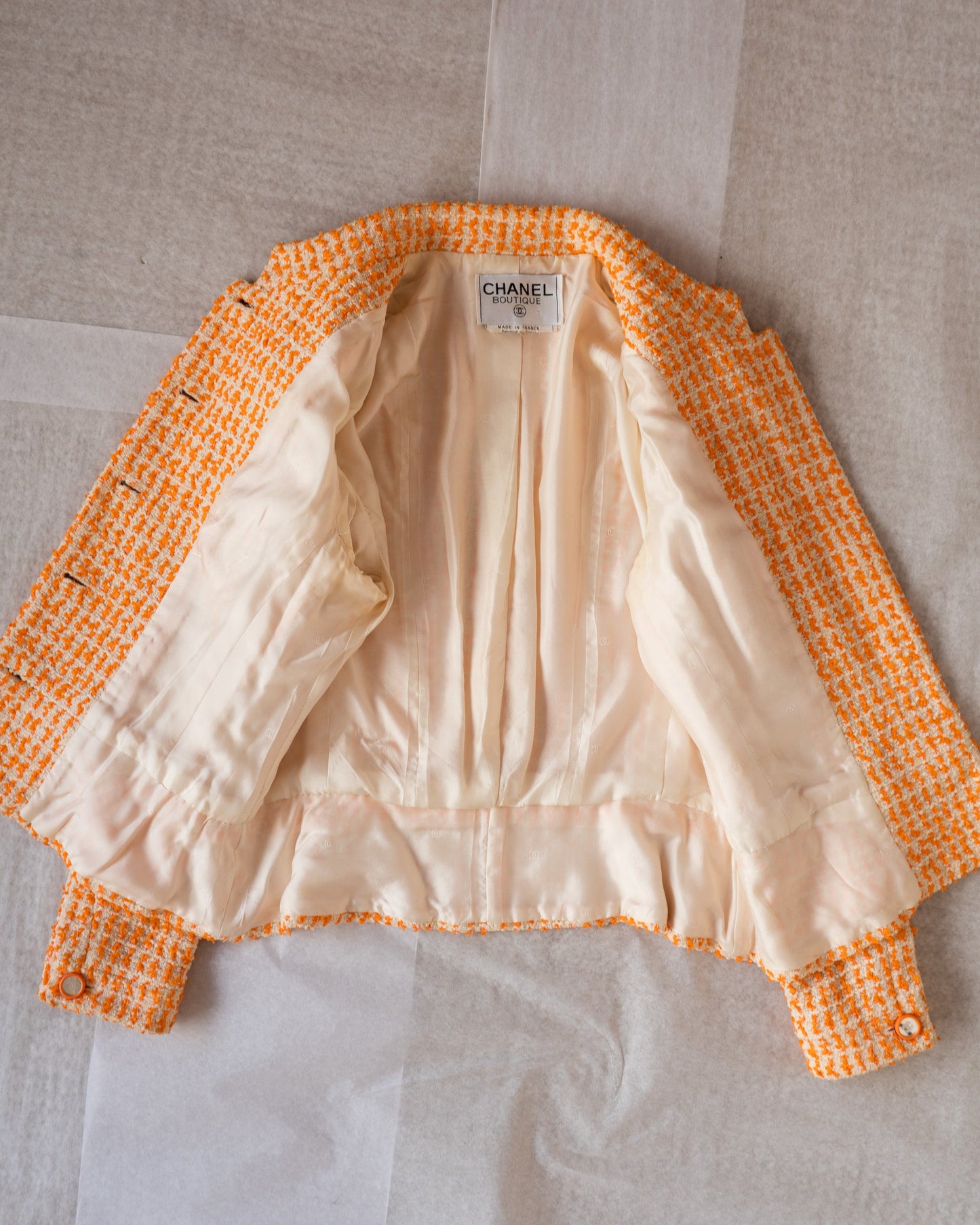 FR40-42 Chanel Cruise 1995 Mandarin Collar Four-Pocketed Mirror Buttons Jacket - Vintage Chanel Jacket -   - Rarchive.