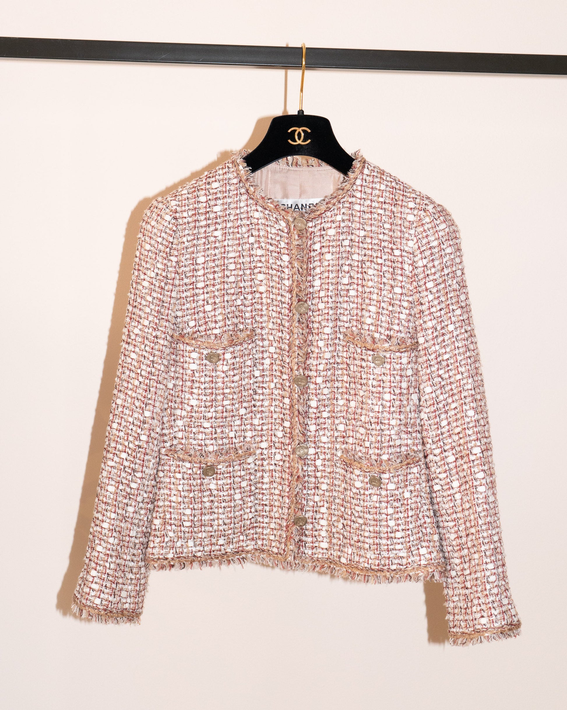 FR34-36 Chanel Spring 2006 Collarless Four Pocketed Fantasy Tweed Jacket - Vintage Chanel Jacket -   - Rarchive.