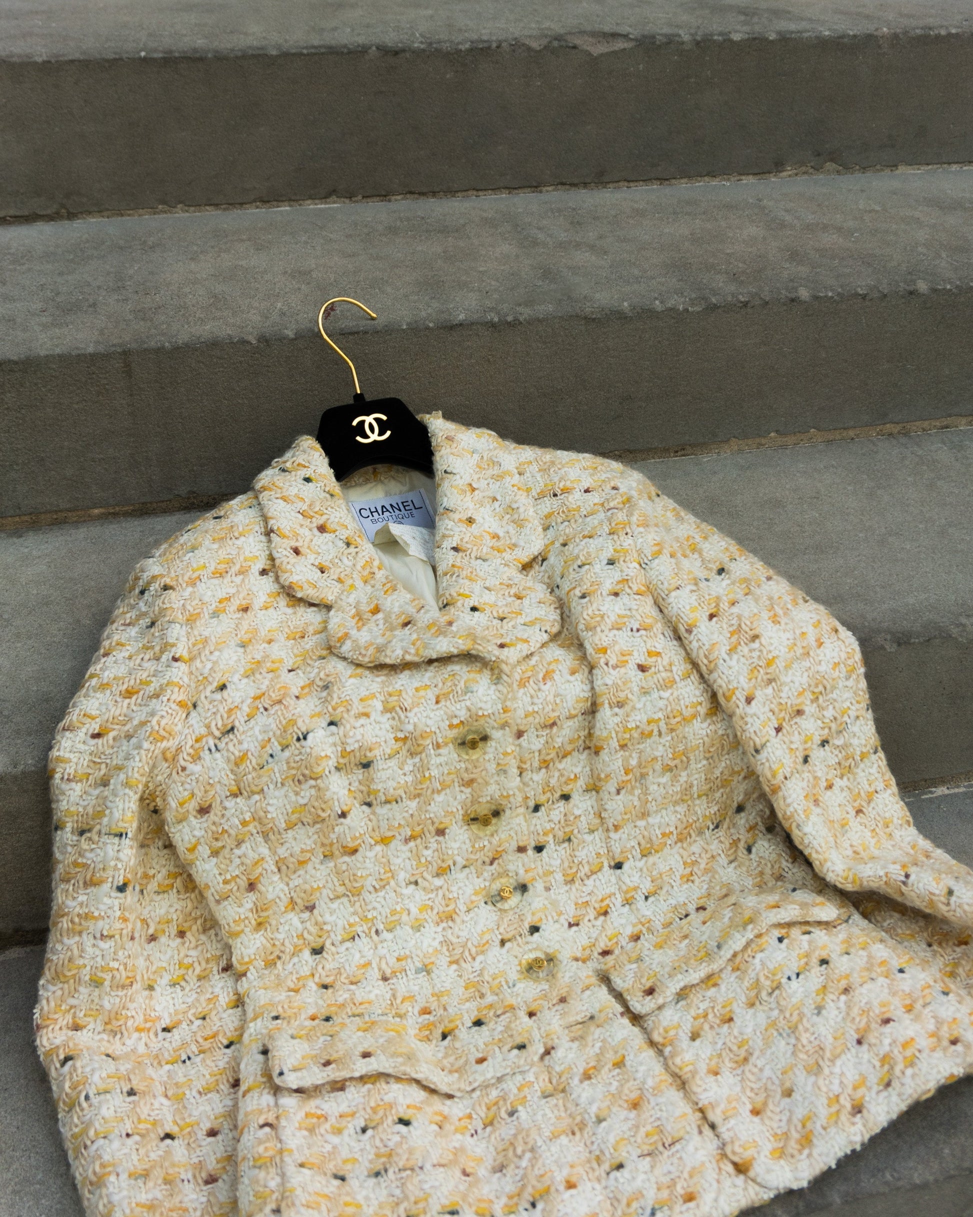FR38-40 Chanel Spring 1993 Two Pocket Fantasy Tweed Jacket in Creme and Yellow - Vintage Chanel Jacket -  Jacket - Rarchive.